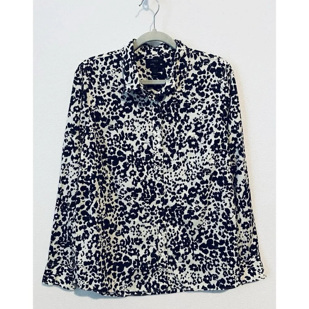 J Crew Top Womens 12 Black White Snow Leopard Boy Fit Button Up Long Sleeve Boho